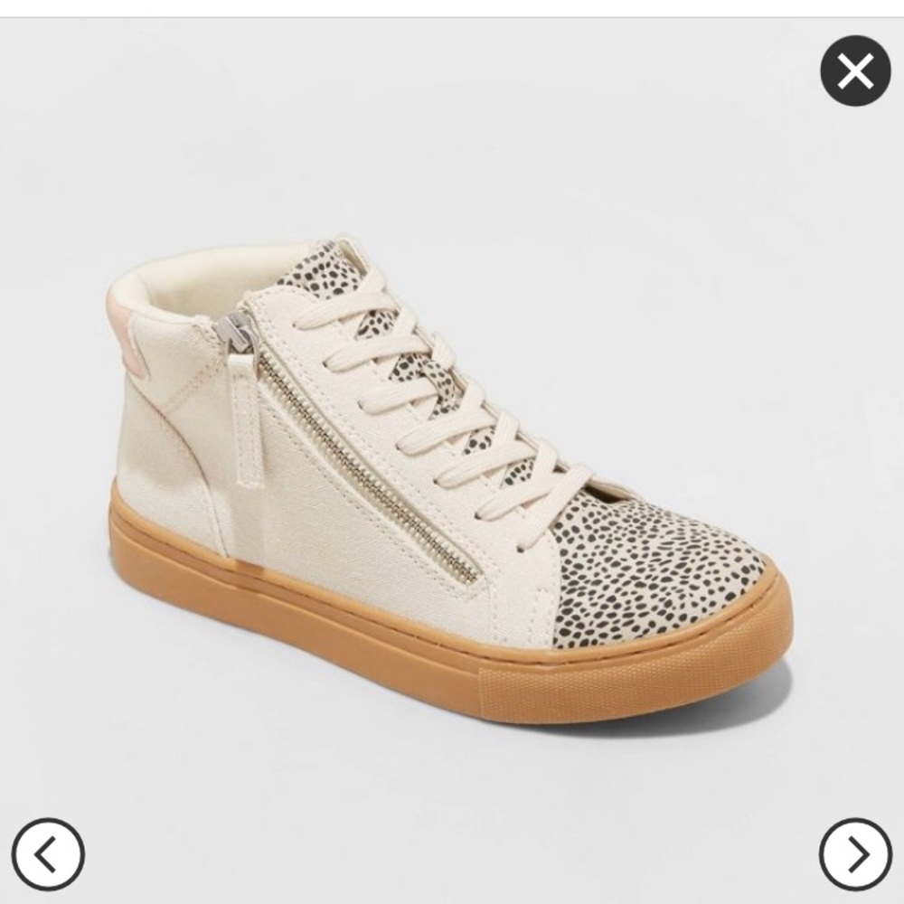 Hi Top Canvas Sneakers (Brooklin Sneakers)